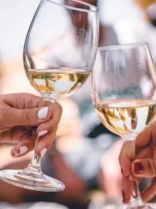 Hangi Şaraplar Yıllanır?