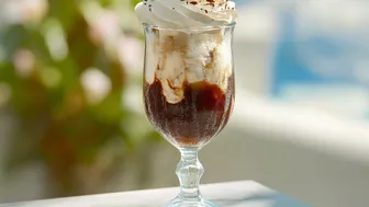 IRISH AFFOGATO (krem şantili)