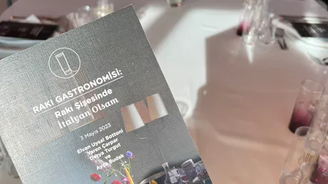 Rakı Gastronomisi: Rakı Şişesinde İtalyan Olsam