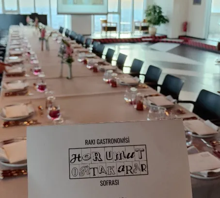Rakı Gastronomisi: Her Umut Ortak Arar Sofrası (16 Nisan)