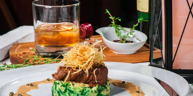 Scotch&Dine