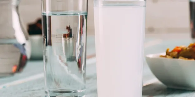 Geçmişten Günümüze Rakı Kadehleri
