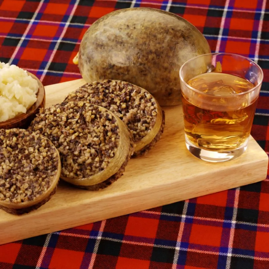 ROBERT BURNS, HAGGIS VE SCOTCH