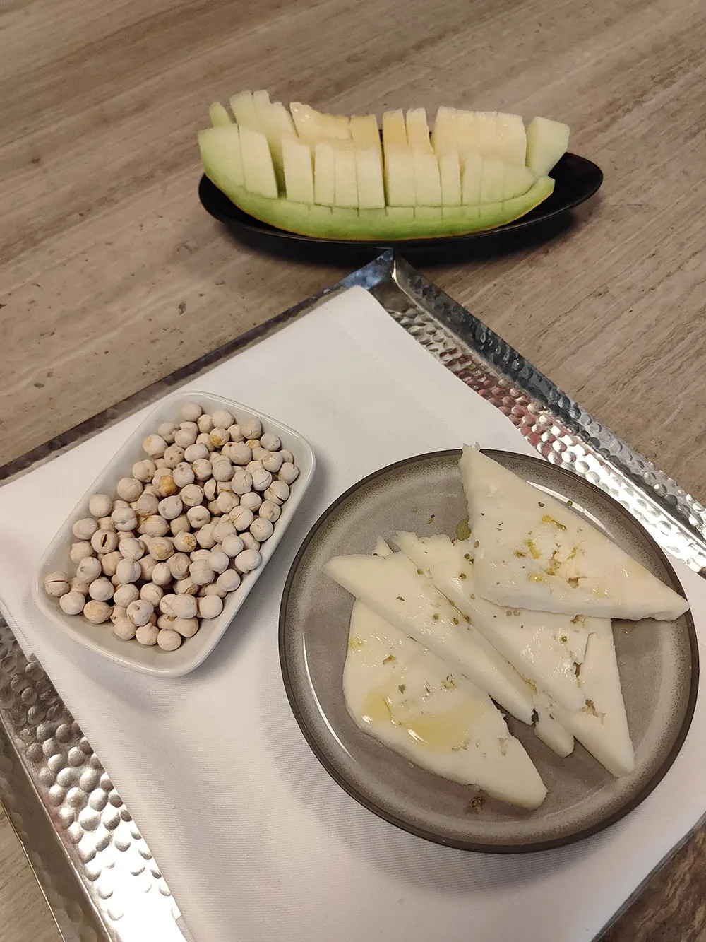 RAKI GASTRONOMİSİ: TASTY CINEMA: DİZİ VE FİLMLERDEN ÇİLİNGİR SOFRALARI