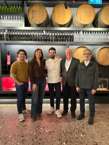 Rakı Gastronomisi: Tasty Cinema:Dizi ve Filmlerde Çilingir Sofraları